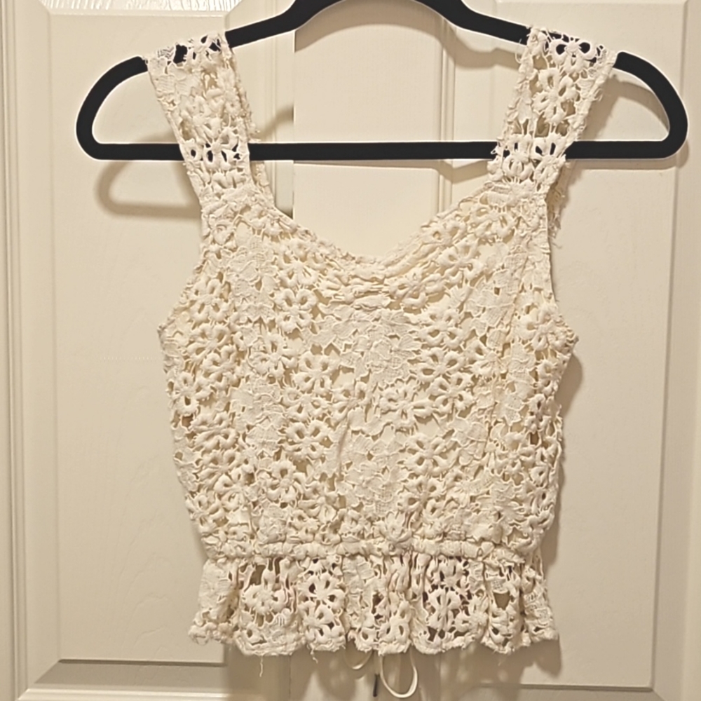 White lace bell shirt